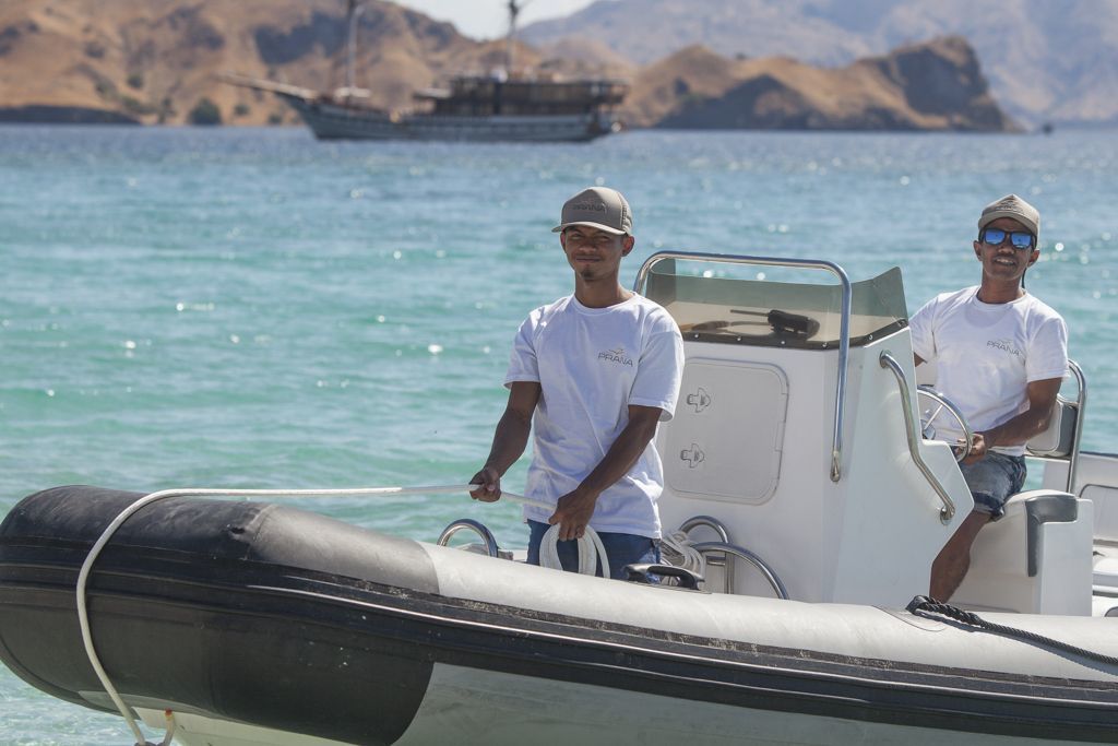 9d03b2d365660094b7e1c13fbea3dbe9.ultimate-yachts-indonesia-Prana24-1.jpg