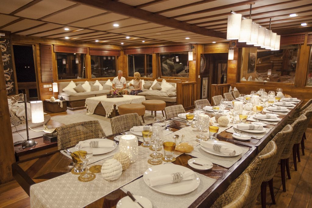 df469337207673cddd18b3d4ff367dfd.ultimate-yachts-indonesia-Prana16-1.jpg